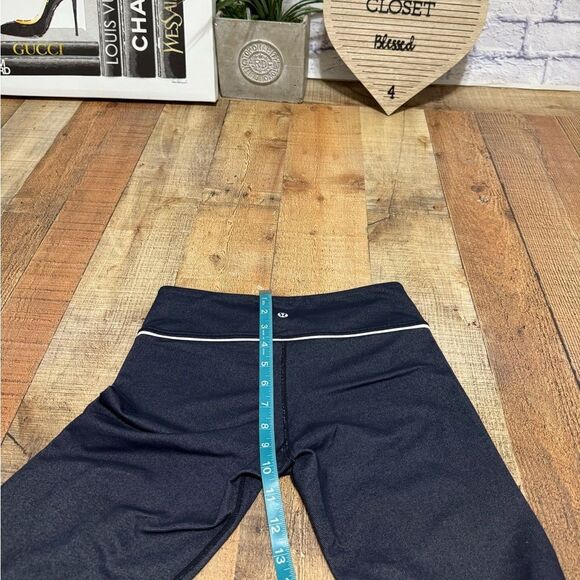 Lululemon vintage Women's pants Faux Denim Navy Blue White Stripe Size 4 - Picture 11 of 15